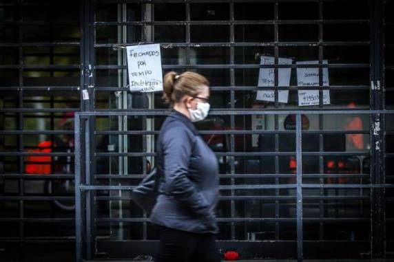 PIB deve subir apenas 0,3% ao ano de 2011 a 2020. Saída da crise começa com ações do governo para reduzir prejuízos da pandemia, dizem analistas