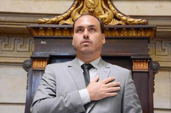 Nos últimos meses, o presidente cobrou informações sobre as investigações desse caso de Maurício Valeixo, demitido da diretoria-geral da Polícia Federal