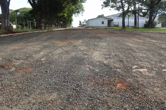 Pavimentação urbana e rural: projeto de melhoria das vias públicas do município - foto 4