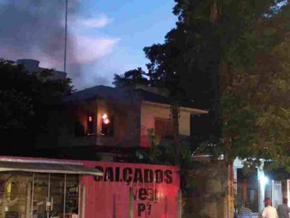 A casa atingida pelo sinistro está localizada na Av. Senador Pinheiro Machado