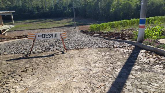 Administração de SJI investe em pavimentação com calçamento em diversas ruas da cidade - foto 3