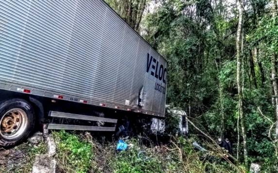 O acidente aconteceu na manhã desta sexta-feira dia 1° de maio