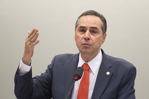 Futuro presidente do TSE defendeu, no entanto, que pleito ocorra ainda em 2020