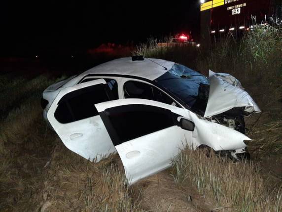 Jovem de 20 anos morre e homem fica ferido em acidente de trânsito no Sul de SC - foto 3