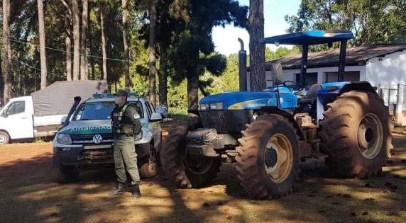 Maquinário agricola foi levado ao país via passagem clandestina