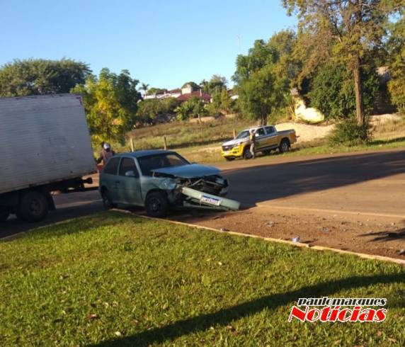 Acidente com danos materiais no trevo de acesso a Independência - foto 3