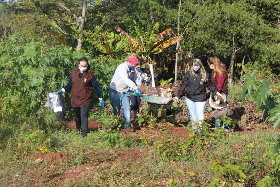 Governo Municipal solicita a colaboração da população nos cuidados necessários para combater o mosquito causador da dengue