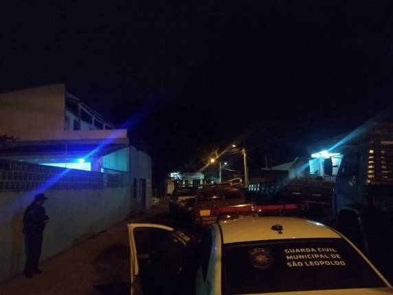O evento acontecia em uma casa da Rua Fernando Muck, no bairro Campina