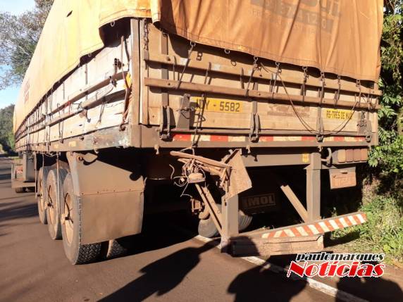 Colisão envolve caminhão e carreta e deixa dois feridos na RS-342 em Independência - foto 2