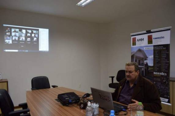 Medida contraria decisão do Governador Eduardo Leite