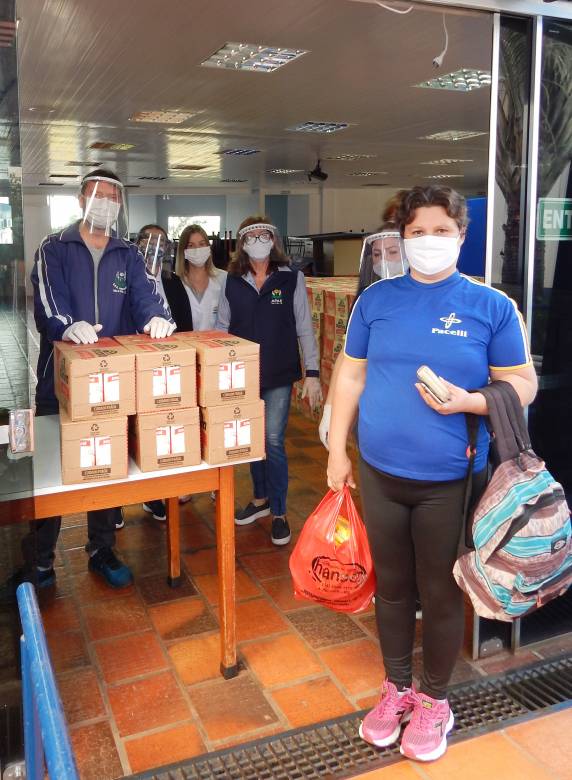 MDS realiza repasse emergencial para a Apae de Três de Maio - foto 3