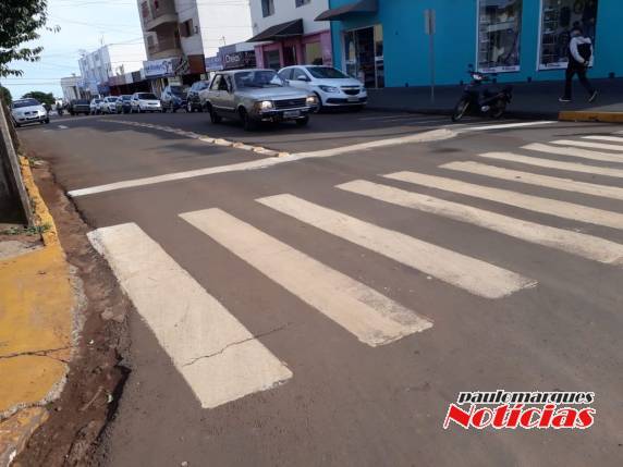 Motoristas pedem a inversão de mão na Rua Rio de Janeiro, no Centro de Três de Maio - foto 5