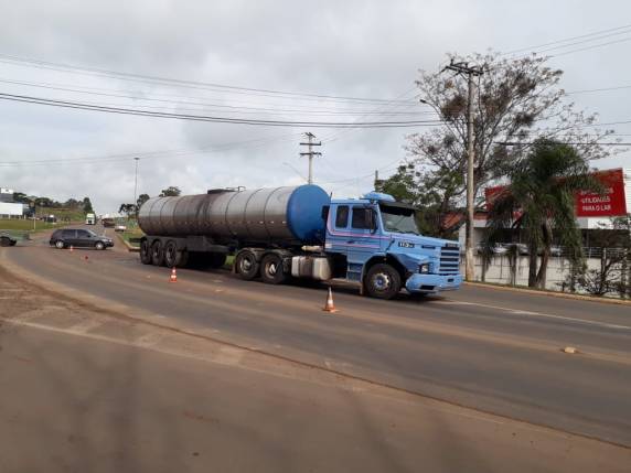 Acidente no Trevo Norte deixa duas pessoas feridas em Marau - foto 2