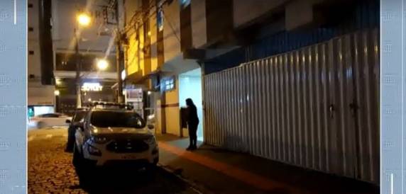Bebê cai do quarto andar de prédio em Balneário Camboriú - foto 2
