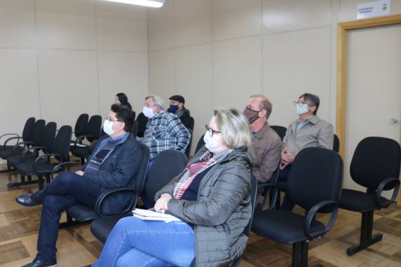 Realizada reunião para revisão do Plano Municipal de Gestão Integrada de Resíduos Sólidos - foto 4