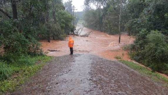 Segundo a Somar Meteorologia, volume de chuva na cidade foi maior do que o previsto para todo o mês. Lagoa Vermelha também teve transtornos devido à inundação