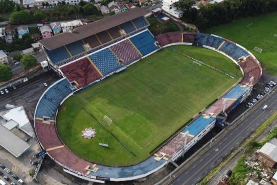 Partida estava marcada para o Beira-Rio, mas prefeitura de Porto Alegre proibiu realização do jogo