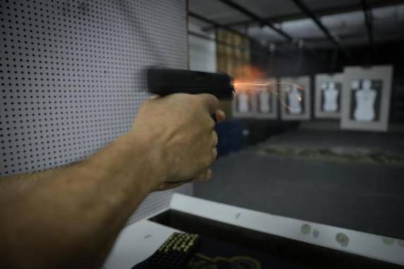 Facilitação de regras para compra de armamento levou a uma corrida pela legalização de arsenais, tanto na PF como no Exército