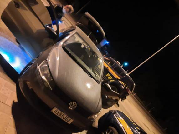 PRF intercepta assaltantes armados e recupera dinheiro roubado em Almirante Tamandaré do Sul - foto 2