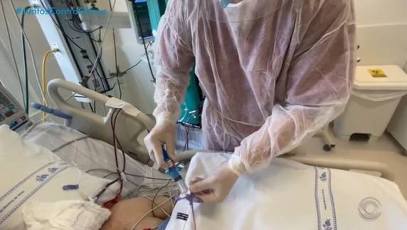 Na faixa entre 70 a 79 anos, RS registrou mais mortes de homens idosos. Já acima de 80, o cenário se inverte, com mais mulheres vindo a óbito