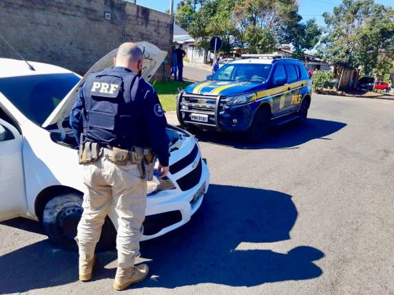O criminoso, que estava com seu filho adolescente, é suspeito de estar cometendo vários furtos na região
