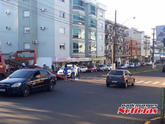 Acidente com danos materiais no Centro de Três de Maio - foto 6