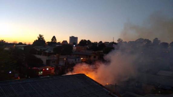Mulher morre em incêndio em residência no bairro Petrópolis em Passo Fundo - foto 3