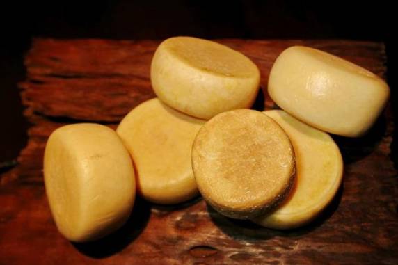 Quem aí teve colocar menos queijo na pizza nas últimas semanas?