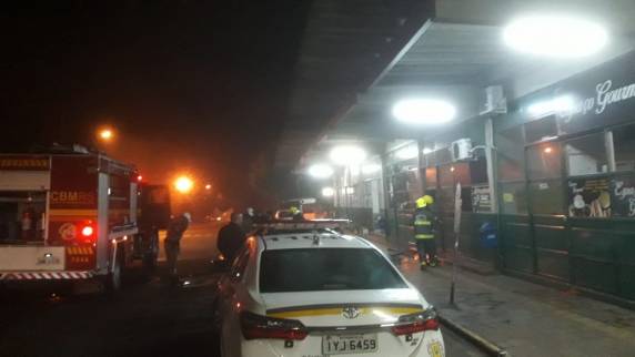 Incêndio é contido pelos bombeiros em loja da Estação Rodoviária de Santa Rosa - foto 3