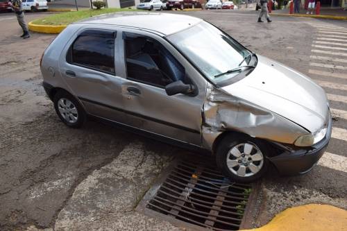 Acidente de trânsito com feridos no centro de Crissiumal - foto 3