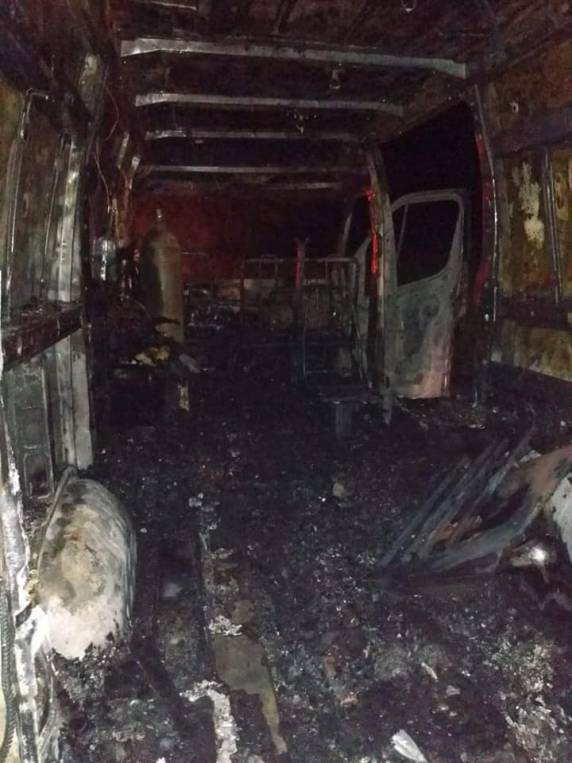 Ambulância de Cruz Alta pega fogo na RS 342 - foto 4
