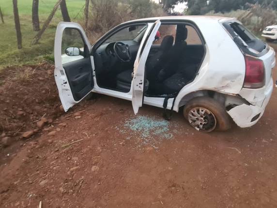 A ocorrência teve origem em um roubo na BR 392 em Roque Gonzales. No veículo da dupla foi encontrado R$ 156.192,00