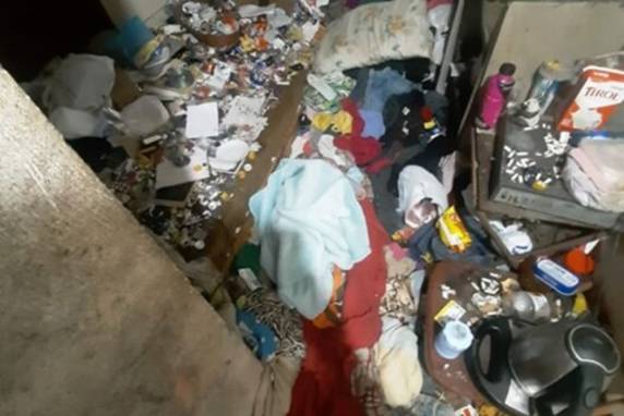 Questionada, a mãe da criança informou que é usuária de crack e saiu com seu marido e seu filho de 7 meses para usar drogas