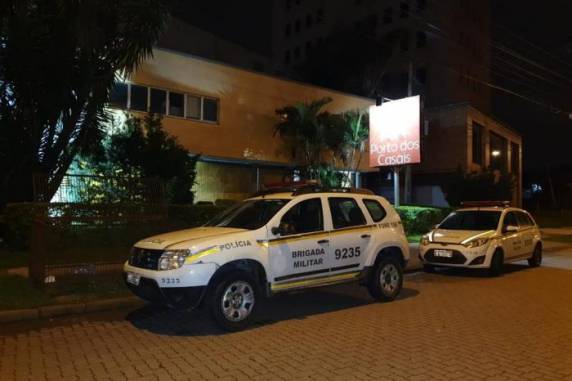 Brigada Militar chegou ao estabelecimento durante a madrugada de 31 de agosto e encontrou 18 adultos e quatro menores de idade