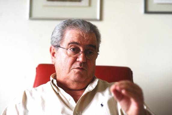 Ele faleceu em casa no dia do seu aniversário