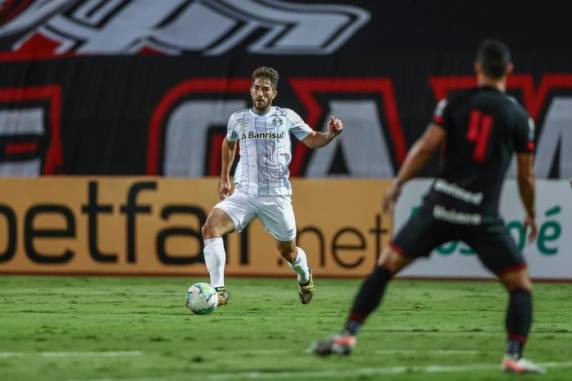 Gol de Isaque tirou equipe de Renato Portaluppi da zona de rebaixamento do Brasileirão