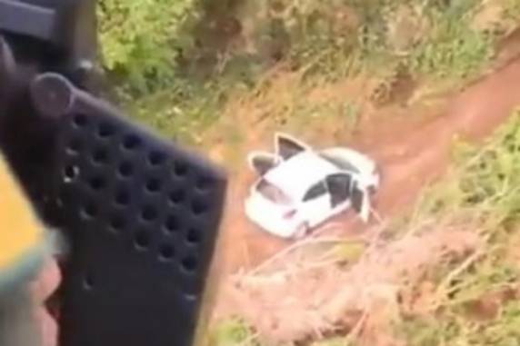 Criminosos fazem reféns e atacam banco em Itati, no Litoral Norte - foto 3