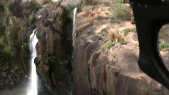 Duas amigas morrem ao cair em cachoeira de 30 metros na Serra de SC - foto 2