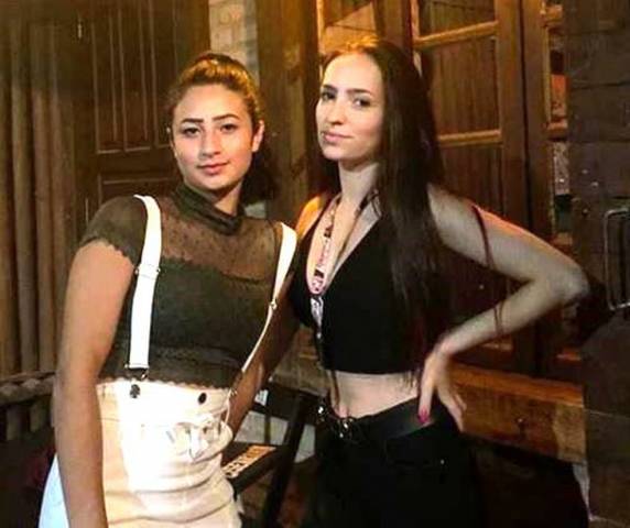 Uma das jovens escorregou, e a amiga dela também caiu ao tentar segurá-la. Helicóptero foi usado para resgate em local de difícil acesso em Lages