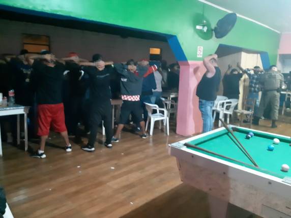 Brigada Militar realiza operação com a finalidade de coibir e dispersar aglomeração de pessoas - foto 2