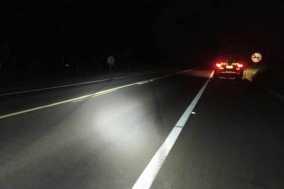 Carro conduzido por Paulo Adelar Nunes Moreira, 66 anos, saiu da pista e capotou na altura do km 133 da rodovia, na noite de domingo