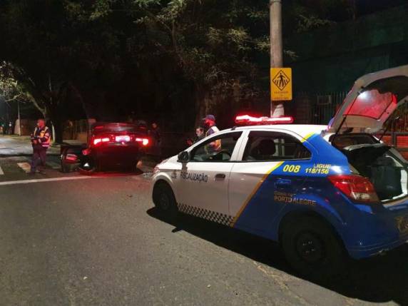 EPTC atendeu duas ocorrências na madrugada desta quinta-feira