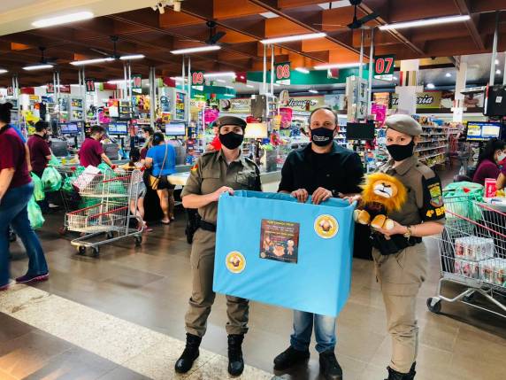 Brigada Militar adere a ação solidária ''Criança Feliz'' em Três de Maio - foto 4