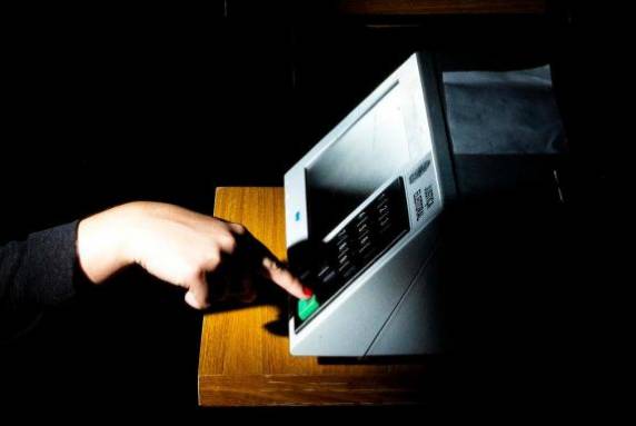 Debate entre candidatos dentro de automóveis - como o promovido pela Rádio Gaúcha às 8h30min desta segunda-feira - deverá ser apenas uma das cenas inusitadas das eleições de 2020