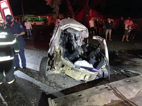 Grave acidente na BR-470 em Blumenau resulta na morte de pelo menos três pessoas - foto 2