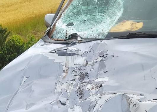 Dois veículos redentorenses e uma moto se envolvem em acidente com ferido grave na ERS 330 em Miraguaí - foto 3