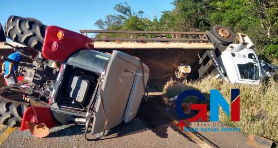 Grave acidente bloqueia o trânsito na RSC 377 - foto 3