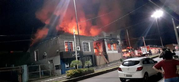 Suspeito foi visto no local por testemunhas e pela BM