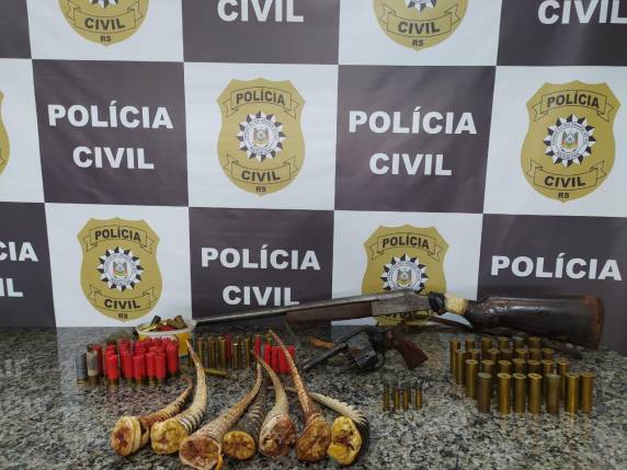 Polícia Civil de Santo Ângelo cumpre mandados de busca e apreensão - foto 3