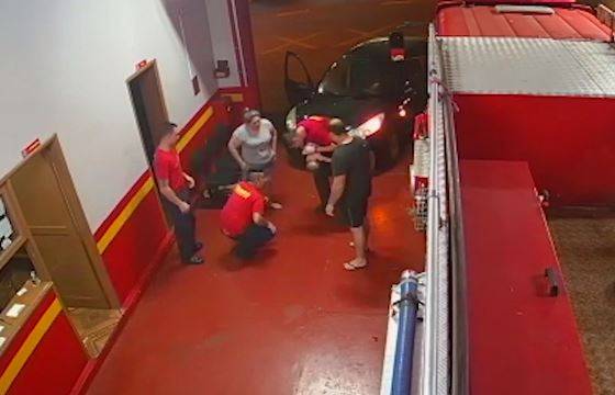 Nicoly estava sem respirar quando chegou ao quartel e foi reanimada por soldado da guarnição
